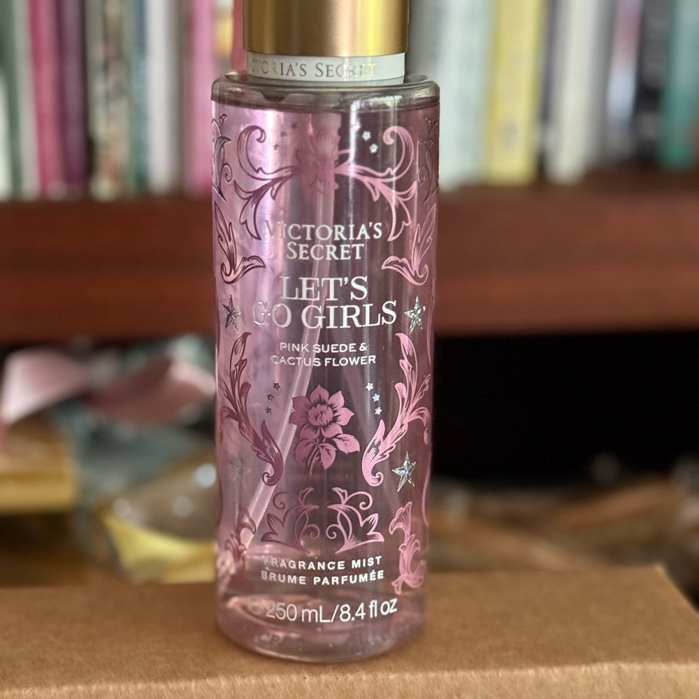 Victoria's Secret Let's Go Girls Fragrance Mist - Pink Suede & Cactus Flower
